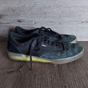 VANS Ave Pro Skate Shoes Sneakers Black/Sulfur Trainer Mens 11.5